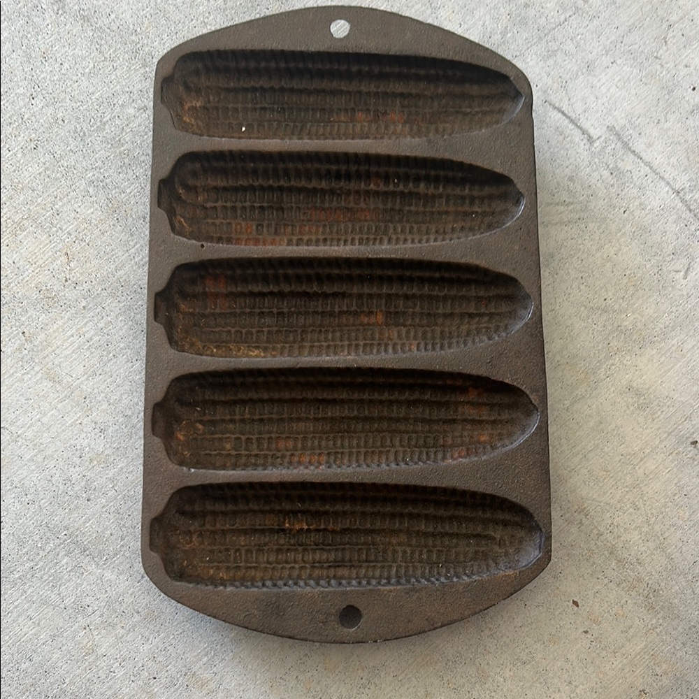 CAST IRON 5 CORN STICK PAN MUFFIN BROWNIE PAN USA